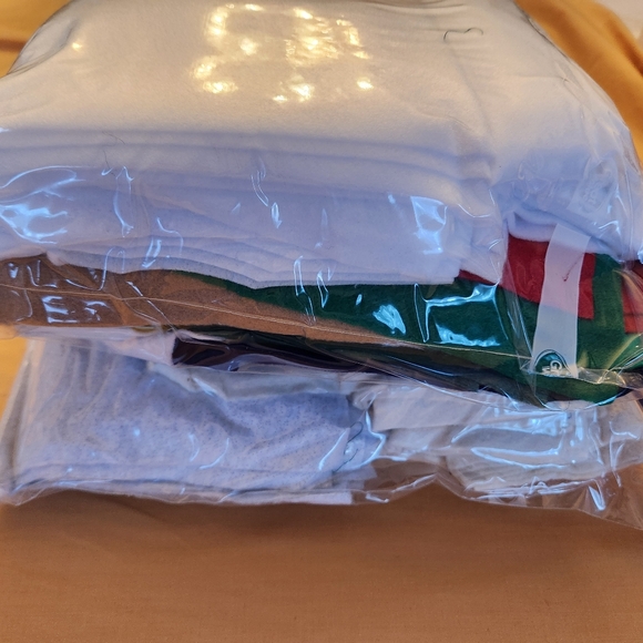 Assorted Batting Scraps For Small Ptojects. - Picture 14 of 15